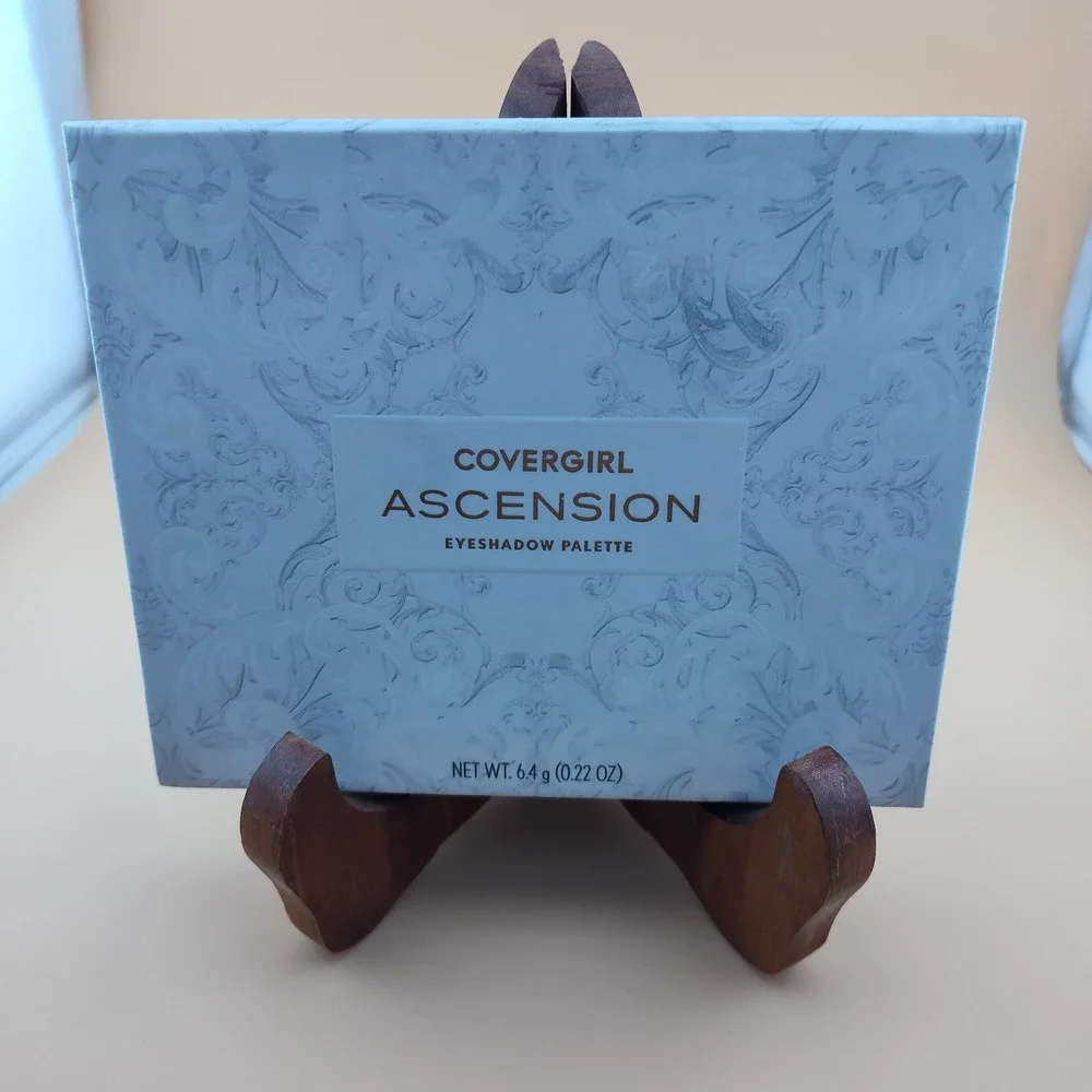 Covergirl Ascension eyeshadow palette cosmetics beauty glamour make-up travel